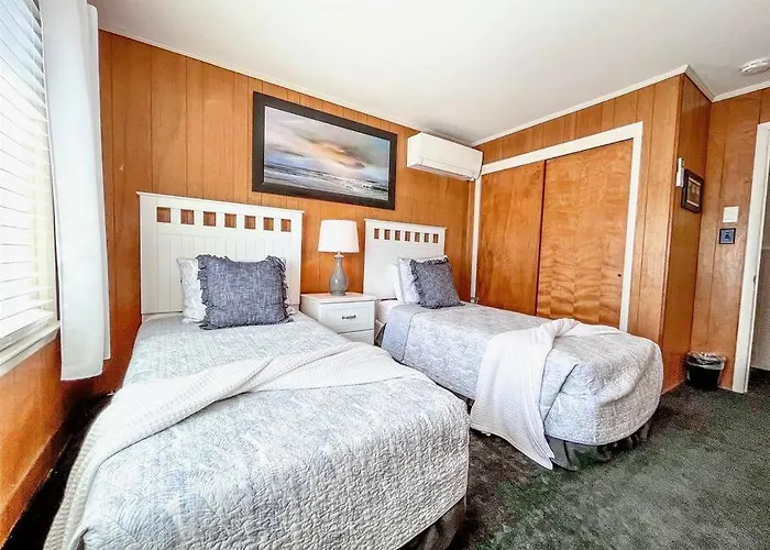Ocean Front * Boardwalk * Private Balcony