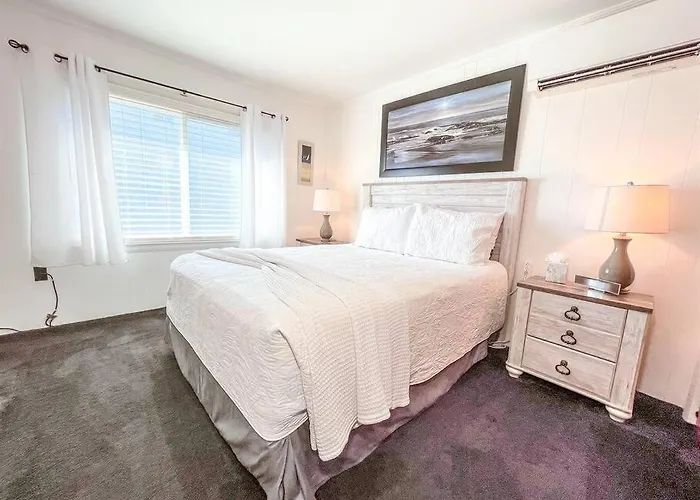 Ocean Front * Boardwalk * Private Balcony